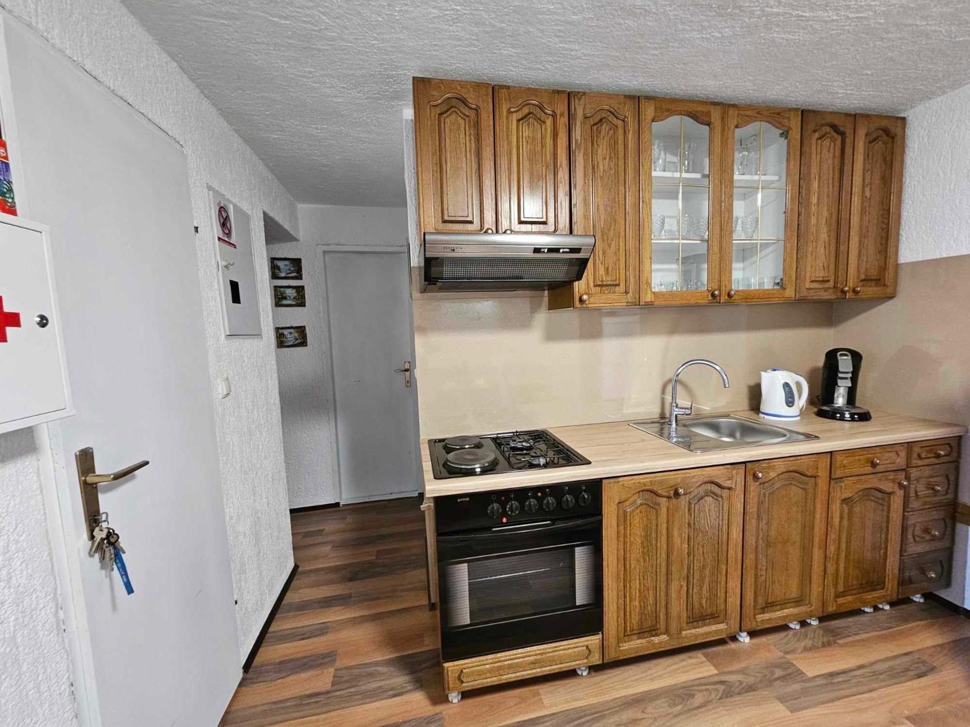 Apartman Zahira Karlobag Bagian luar foto